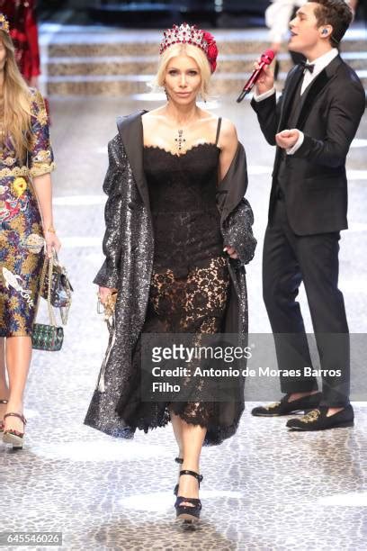 dolce gabbana runway fashion vough sylvia mantella
